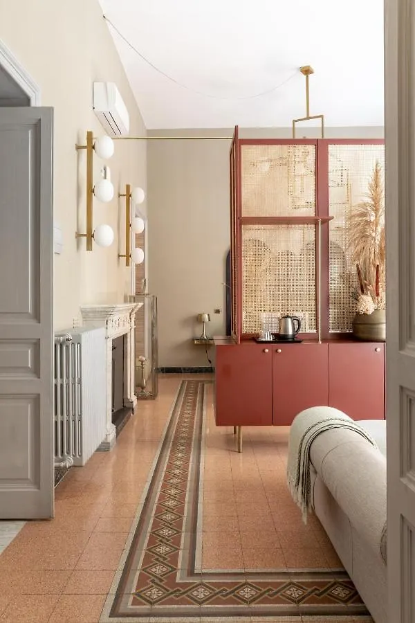 Glance In Rome Otel